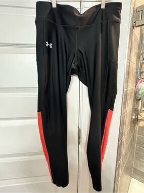 Under Armour XL Compression Heat Gear Black Leggings with Coral Calf Panels